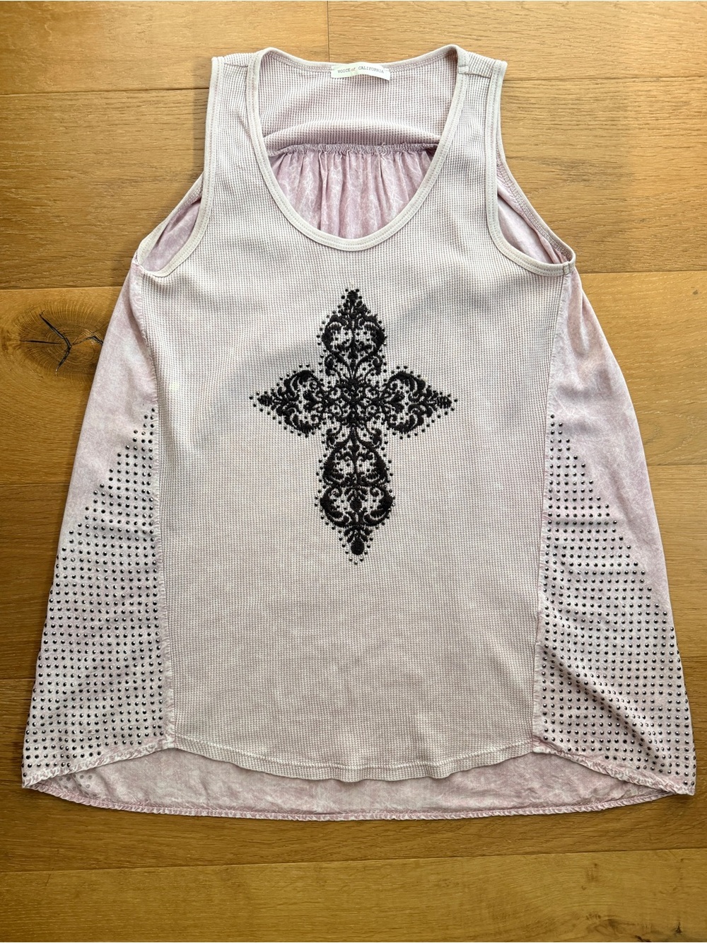be Vocal Voice of California Pink Waffle Knit Rhinestone Cross Studded Tank S